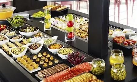 Hotel Ibis Styles Paris Denis Pleyel Saint-Denis (Seine-Saint-Denis)